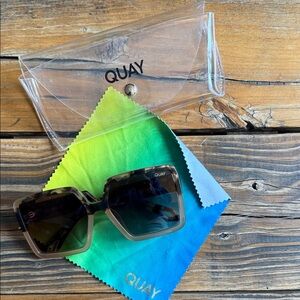 Quay Oversized Square Polarized Sunglasses in Tortoise with Dark Lenses